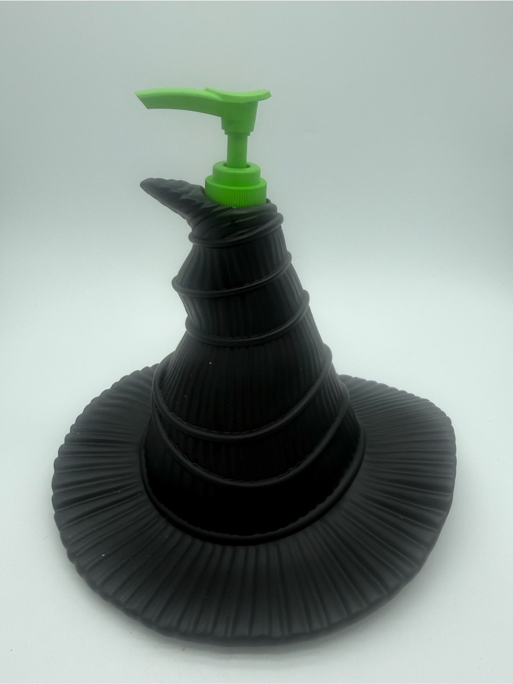 Wicked Movie Elphaba Witch Hat Soap Lotion Pump Dispenser New NWOT Universal